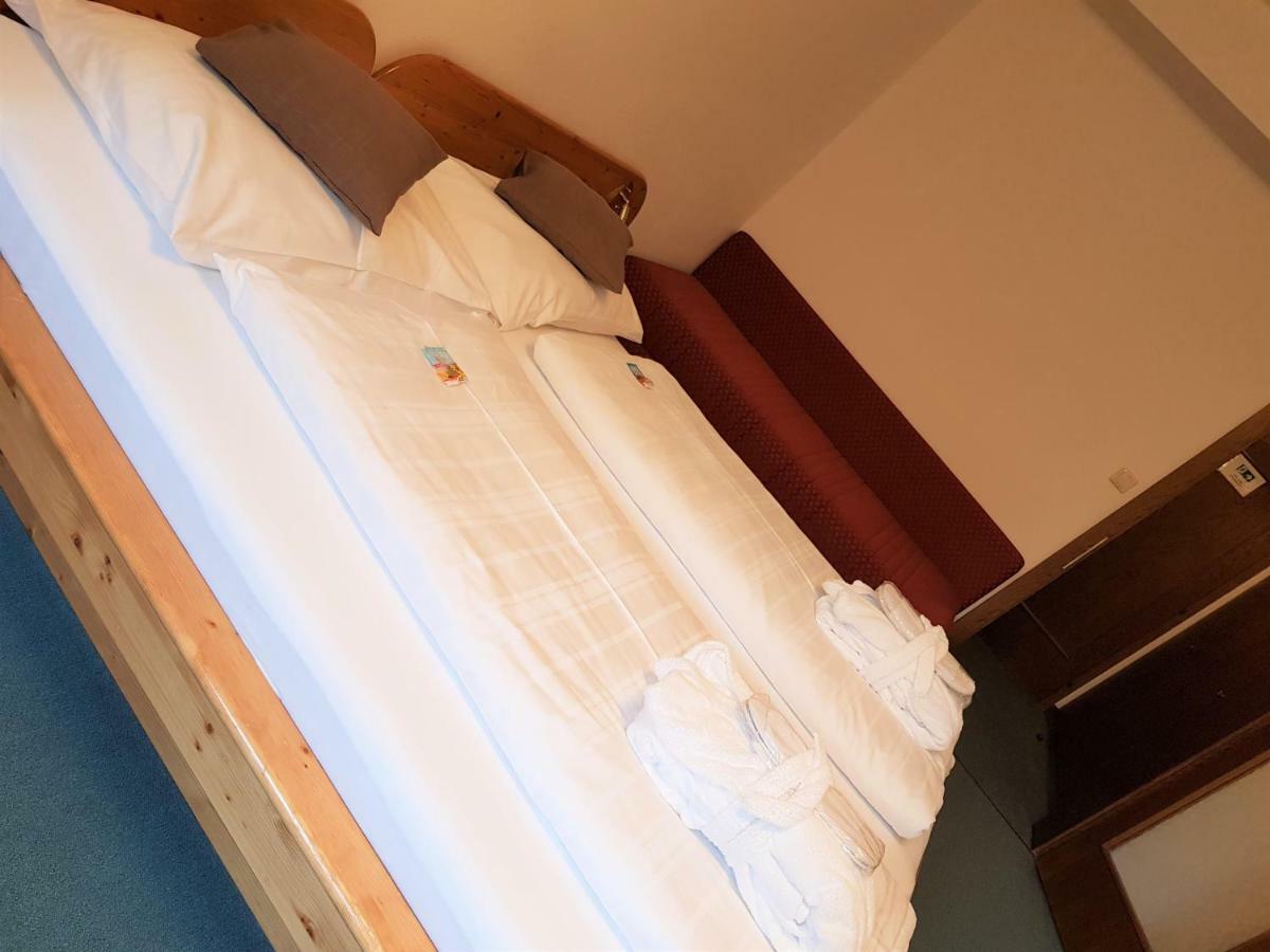 Kinder- Und Familienhotel Nockalm Innerkrems Extérieur photo